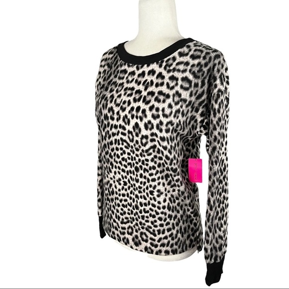 BETSEY JOHNSON pajama top - Picture 2 of 10